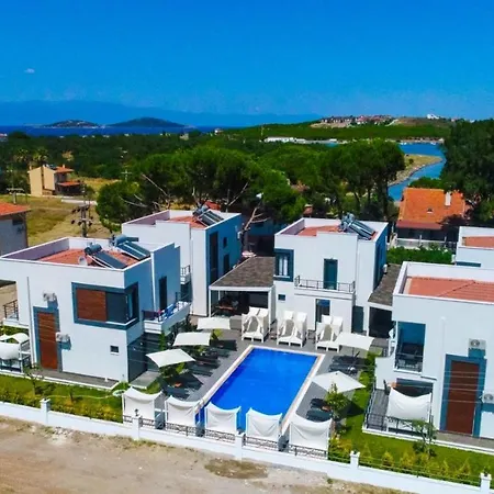 Hotel Cunda Garden *