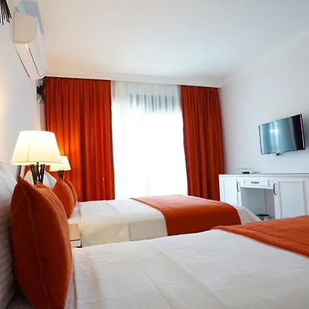 Hotel Cunda Garden *